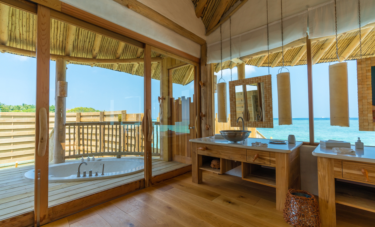 Retractable Roof at the Soneva Fushi Water Reserves (1)