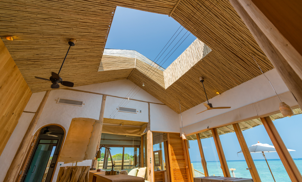 Retractable Roof at the Soneva Fushi Water Reserves (2)