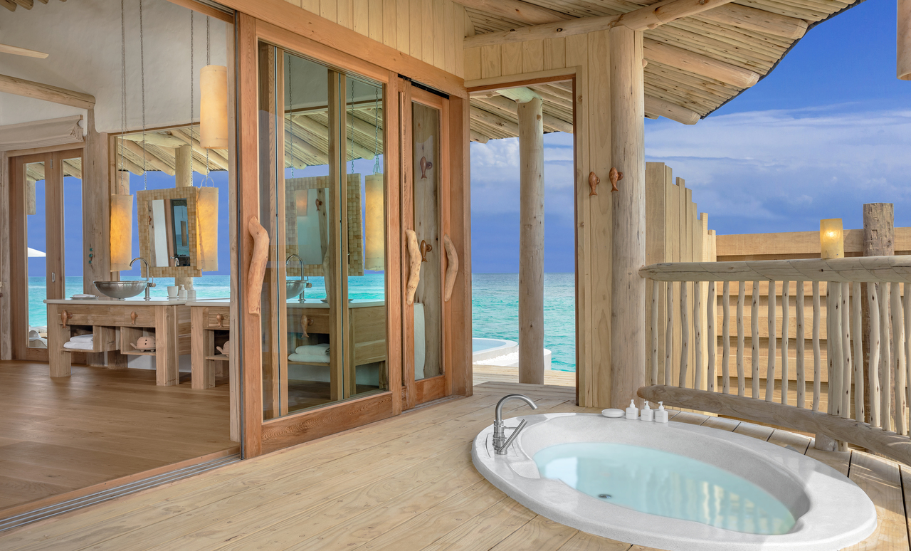 Soneva Fushi - 1 Bedroom Water Reserve with Slide (2)